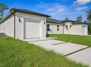 2401-2403 Quentin Ave S, Lehigh Acres, FL 33973