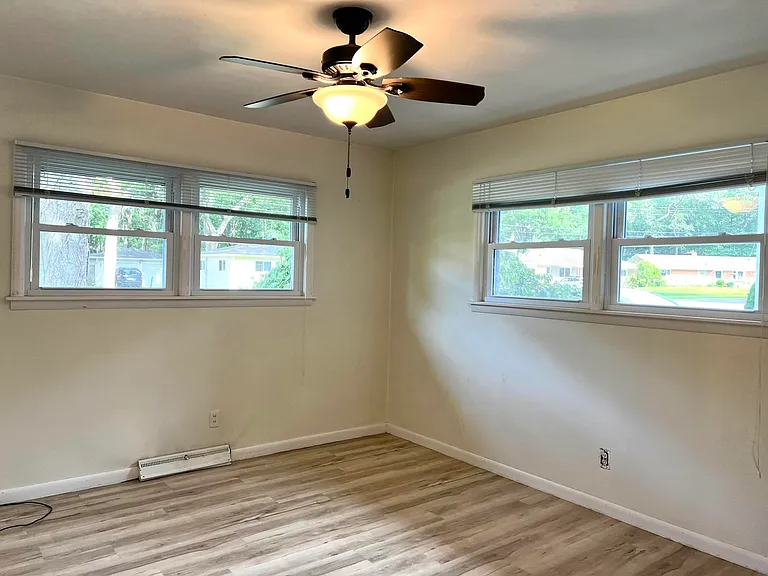3031 Country Club Dr — Photo 14