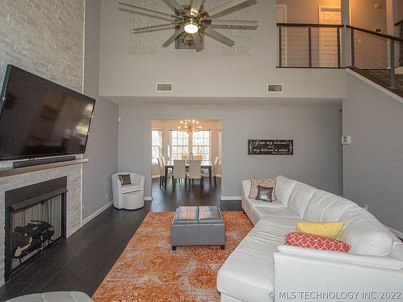 3rd image of 3706 S 194th East Ave