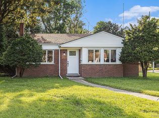 19783 Maplewood St, Livonia, MI 48152