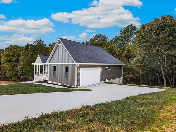 5th image of 85 Countryside Dr