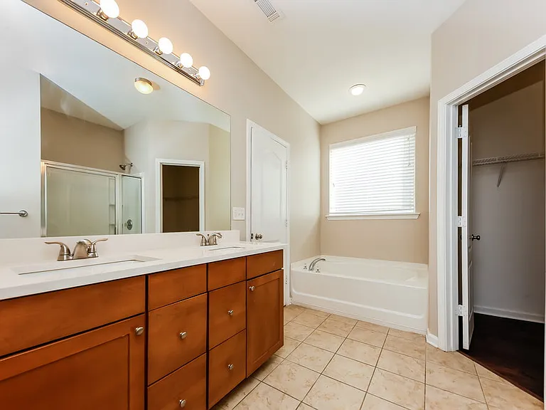 4550 Black Hills Dr NW — Photo 15