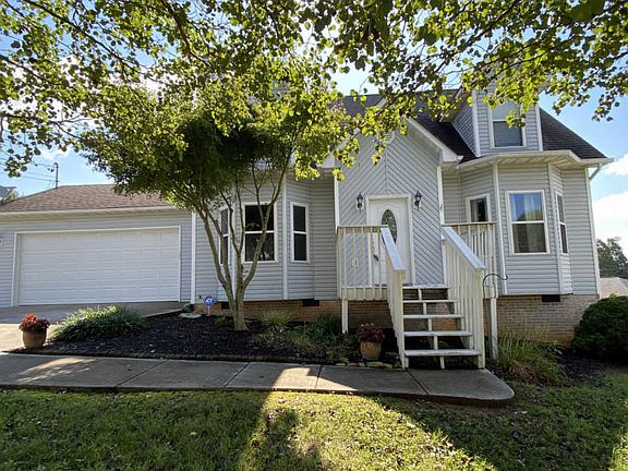 2nd image of 4712 Country Ln