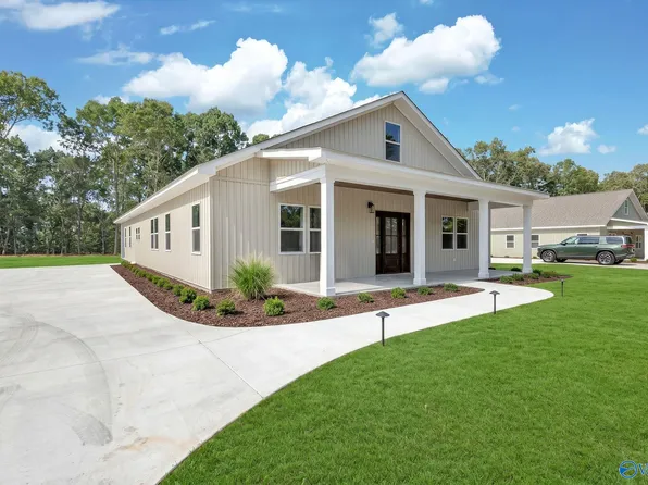 2070 Browns Valley Rd, Guntersville, AL 35976