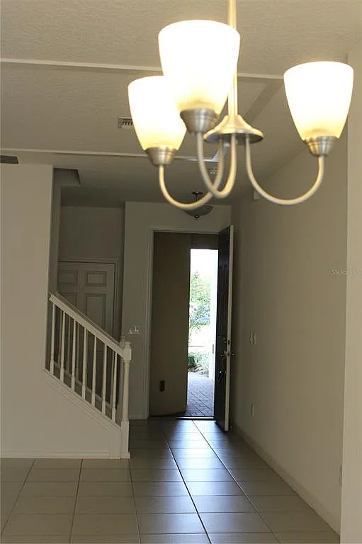 3 bed, 2.5 bath, 1627 sqft, $2,500 — Photo 3