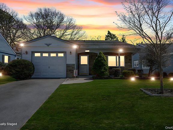 3rd image of 259 Edinburgh Drive