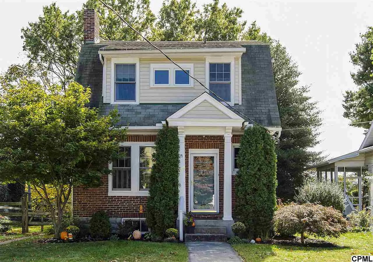 1515 Walnut St photo 1
