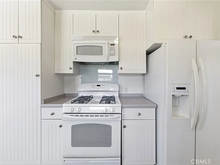 1415 E Walnut Ave — Photo 7