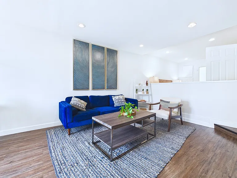 Westwood Village Apartments — Photo 22