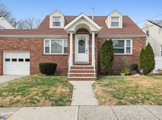 307 E Curtis St, Linden, NJ 07036