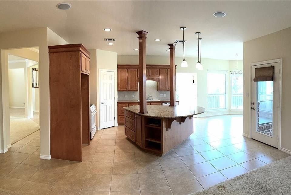 1st image of 21080 Trailwood Ct