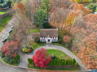 319 Truman Dr, Cresskill, NJ 07626