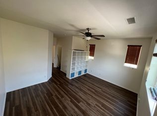 69 Stratus Ln, Tustin, CA 92782