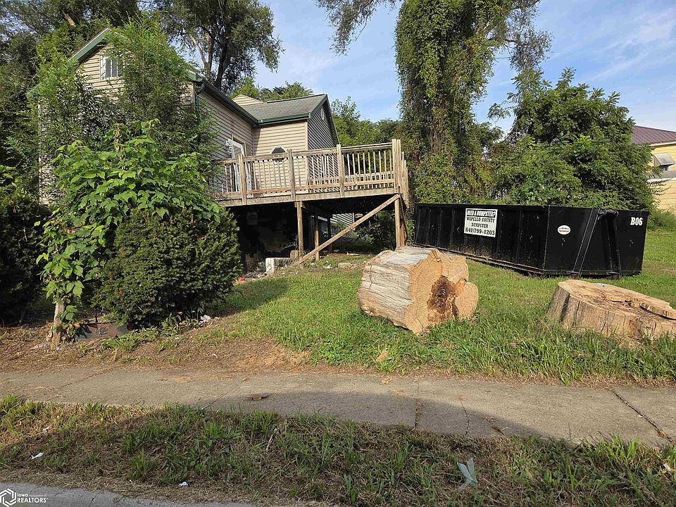 2nd image of 708 N Elm St