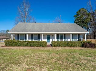 335 Meadow Creek Dr, Haskell, AR 72015