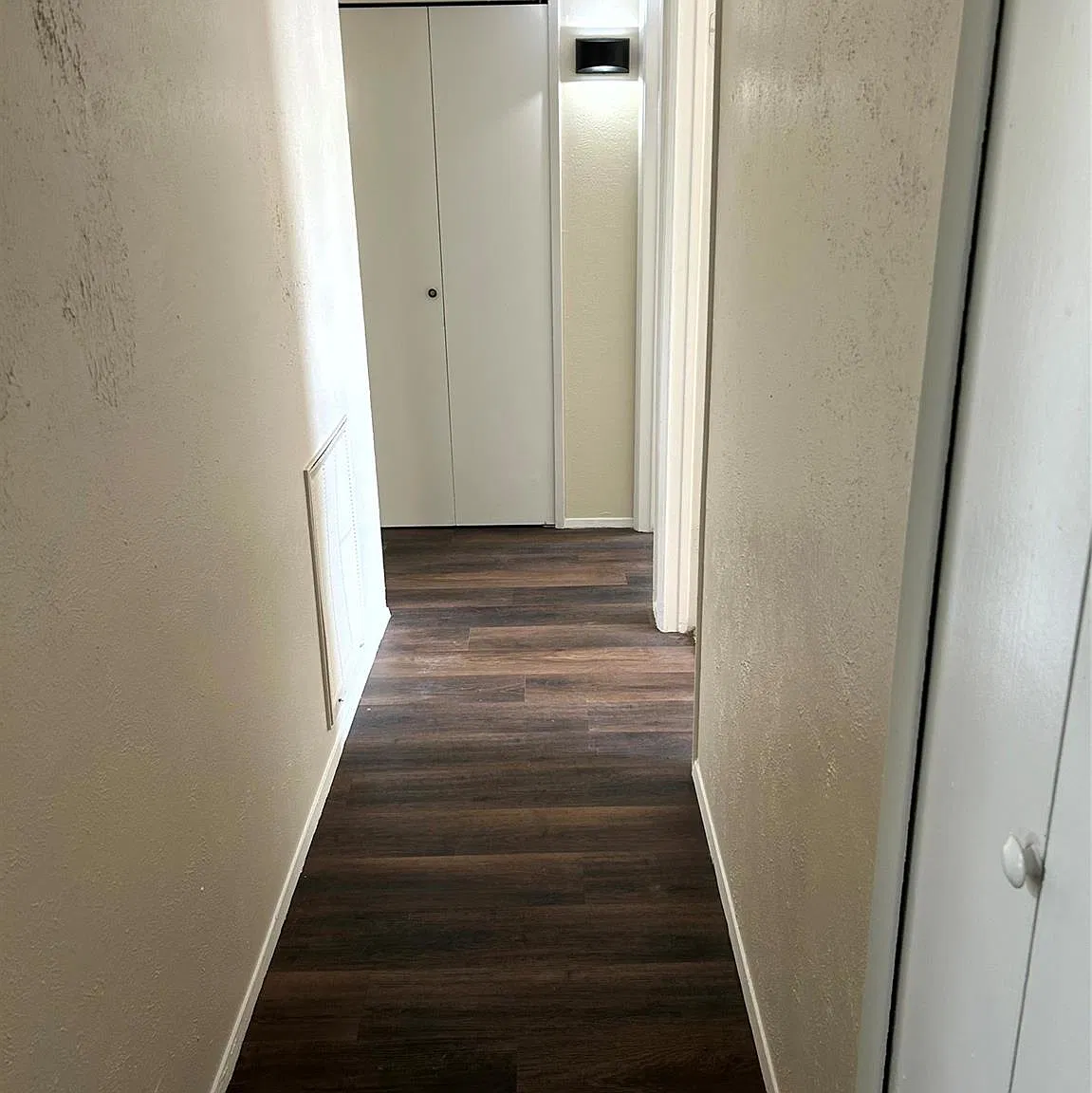 3 bed, 2.0 bath, 1313 sqft, $1,795 — Photo 2