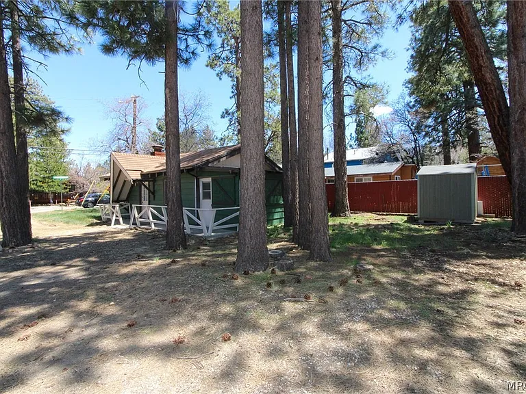 512 Barton Ln N — Photo 19