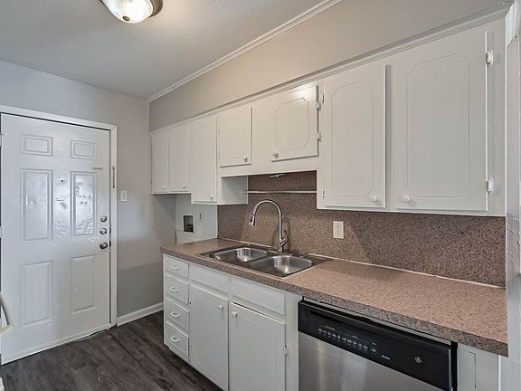 2nd image of 519 Virginia Ave
