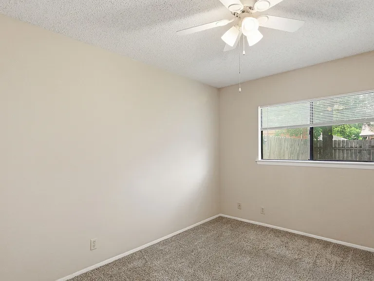 11739 Spring Clb — Photo 4