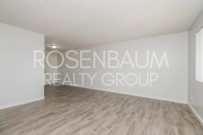 1050 W University Dr #202 — Photo 6