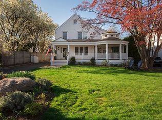 6 Sunset Rd, Old Greenwich, CT 06870