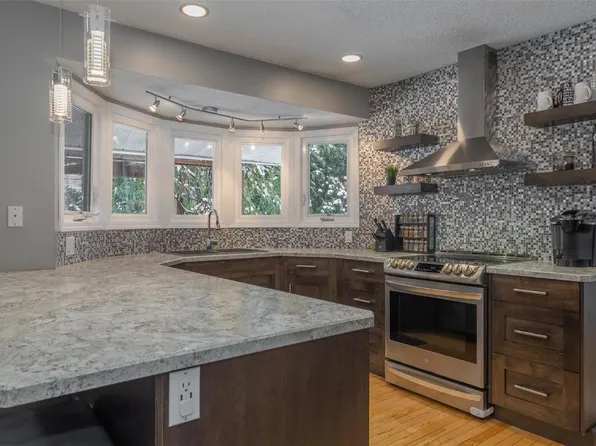 745 Wenric Cres, Kelowna, BC V1X 5R6