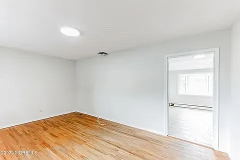793 Bay Ave — Photo 10