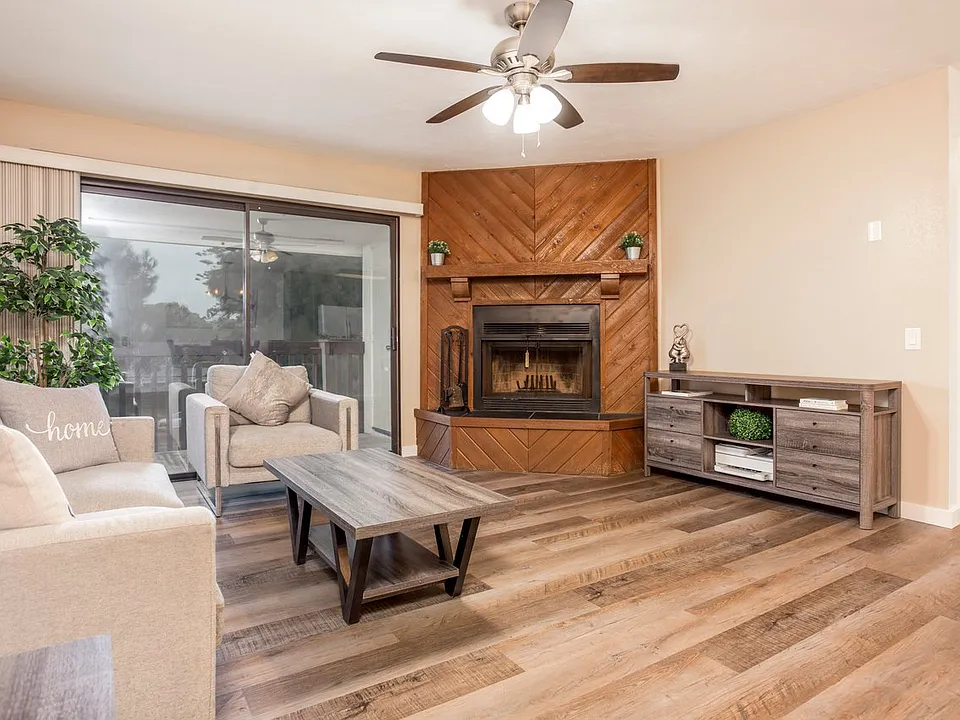 166 3rd Ave #25