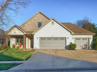 4547 Lake Forest Dr, Owensboro, KY 42303