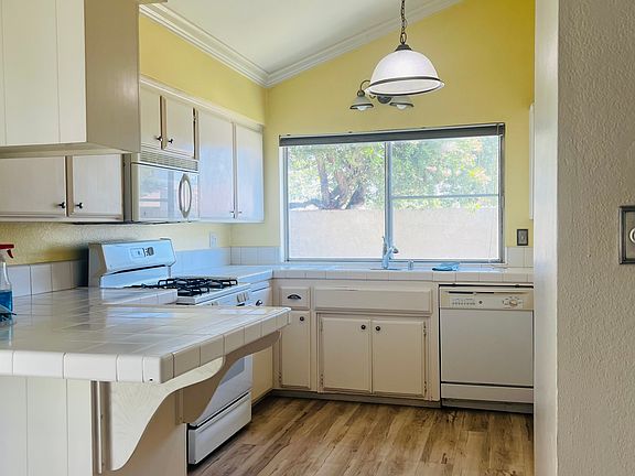 2nd image of 5612 Moonlight Way #5612