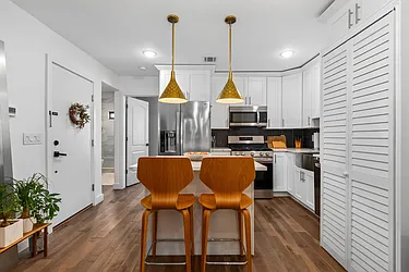 41 Beacon Avenue, #2