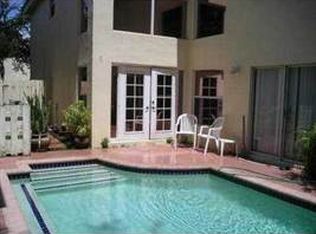 935 Weeping Willow Way, Hollywood, FL 33019