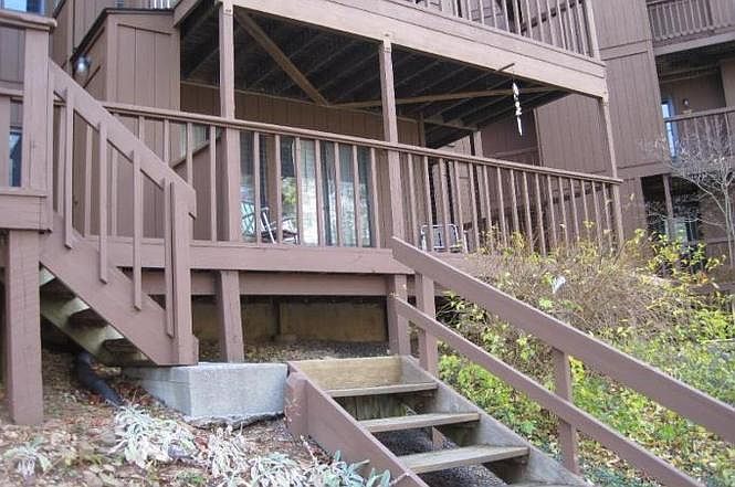 2nd image of 140 The Hill Rd #20A