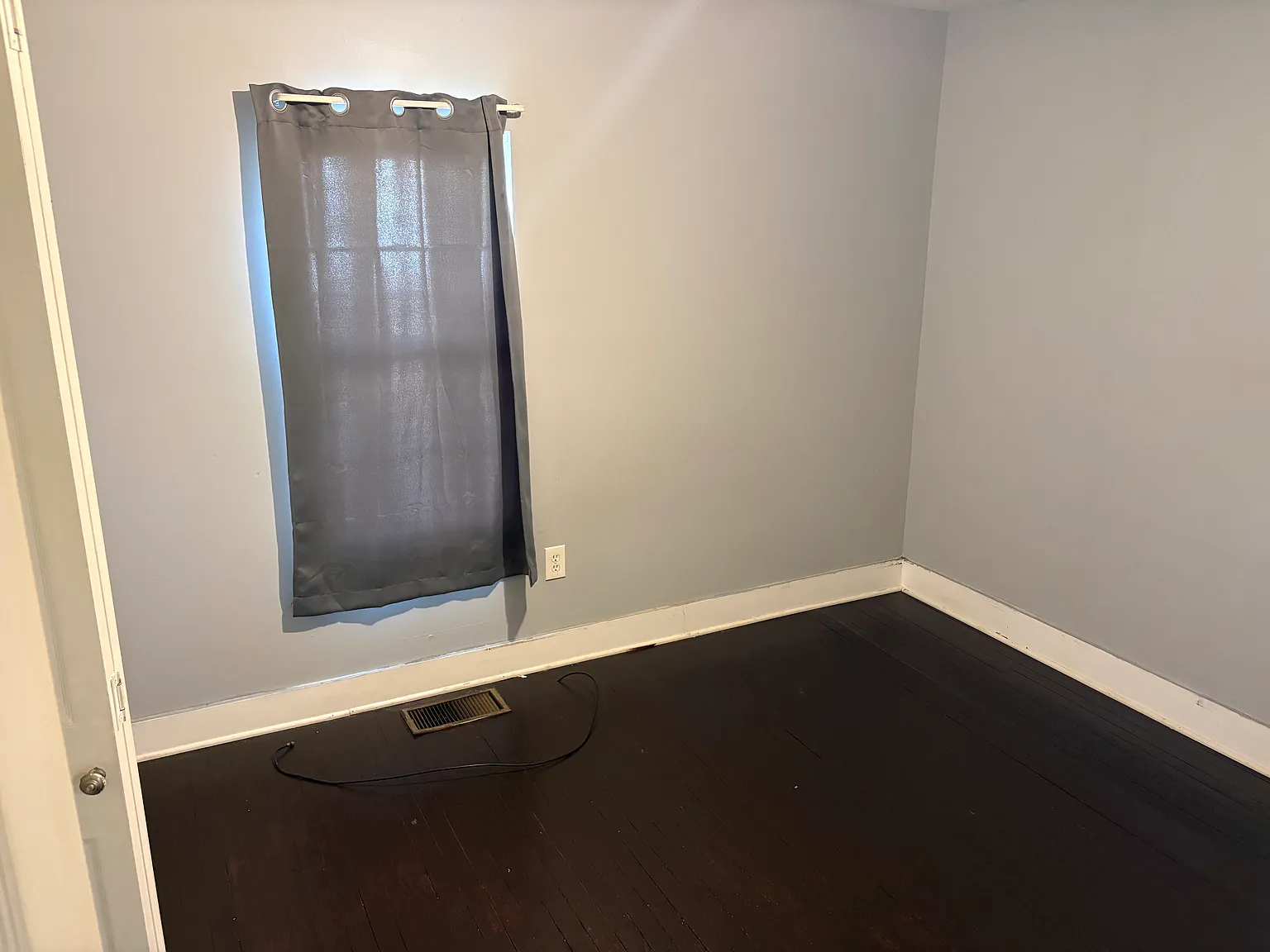 2 bed, 1000 sqft, $1,700 — Photo 4
