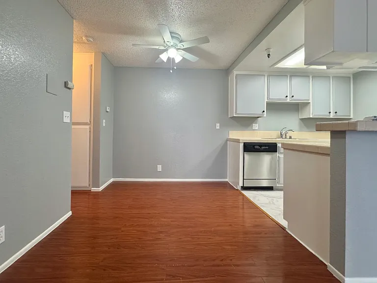 4934 W 119th St #1 — Photo 7