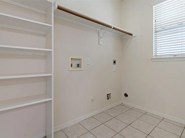 7814 Yaupon Ranch Ct — Photo 20