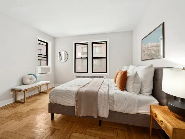 40 Clarkson Avenue, image 4 of 6