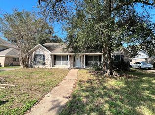 1022 Tuliptree Ln, Houston, TX 77090