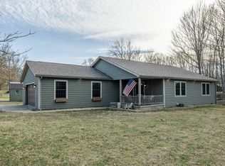 22 Mineral Heights Rd, Jackson, OH 45640