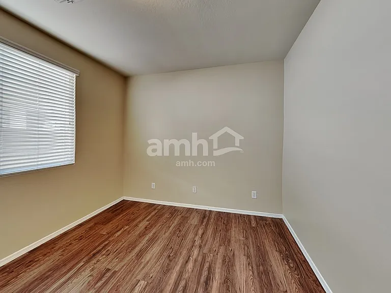 7227 W Darrow St — Photo 19