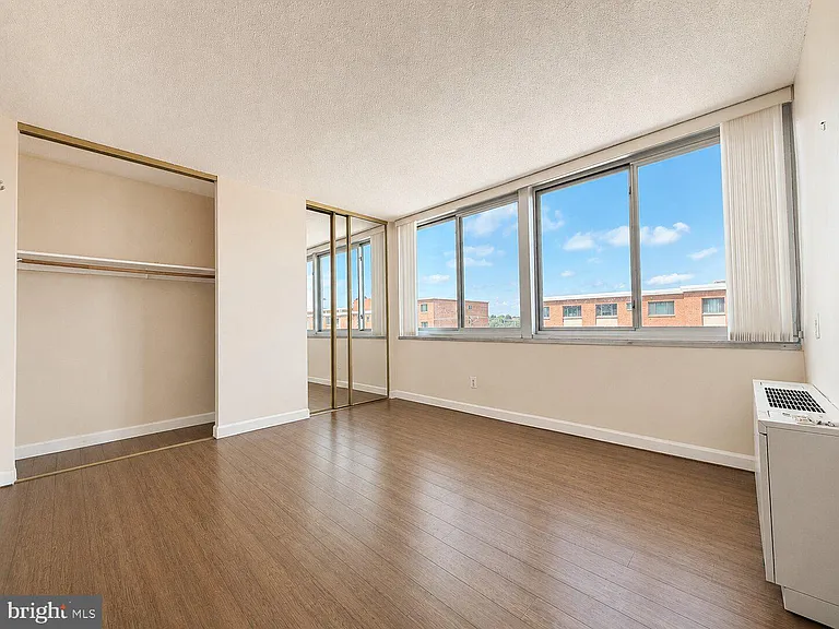 1301 S Arlington Ridge Rd #508 — Photo 12