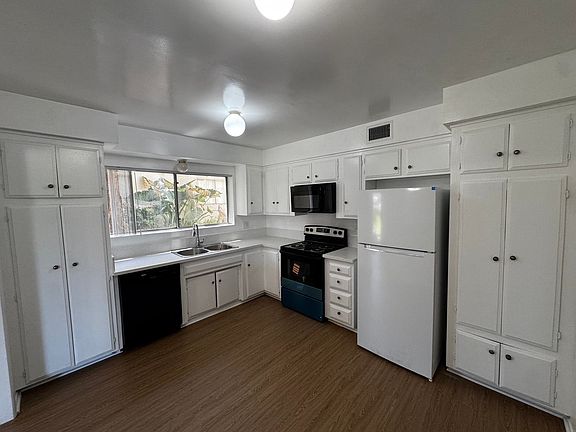 5th image of 475 E Cypress Ave #118