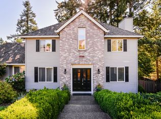 2145 Ridgebrook Dr, West Linn, OR 97068