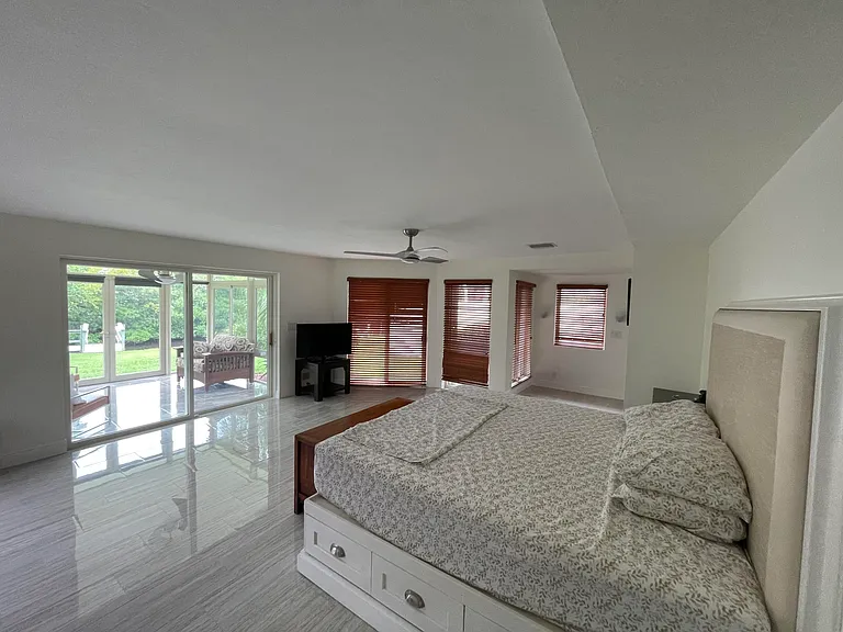208 Sims Creek Dr — Photo 7