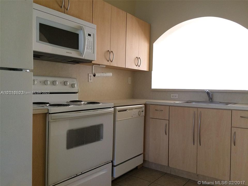 1st image of 1301 SE 28th Ln #20542