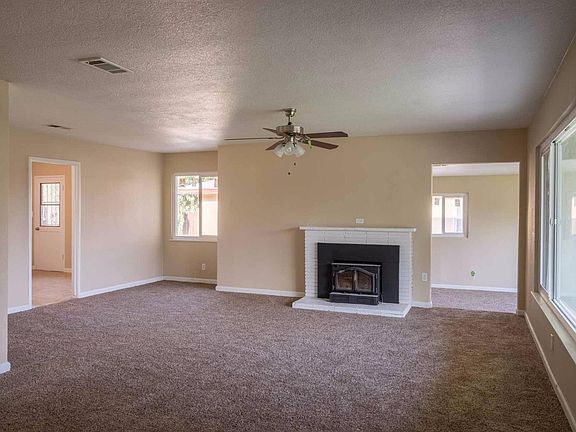 2nd image of 3877 Maywood Dr N