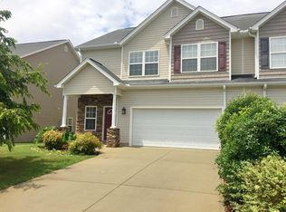 7 Rivers Edge Cir, Simpsonville, SC 29680