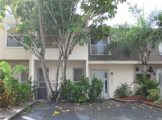 300 Sunshine Dr, Coconut Creek, FL 33063