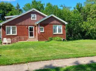 3320 S Schultz Dr, Lansing, IL 60438