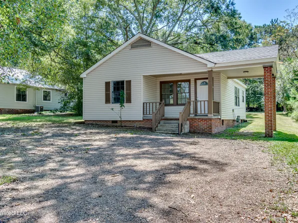 569 Simpson Hwy #149, Magee, MS 39111